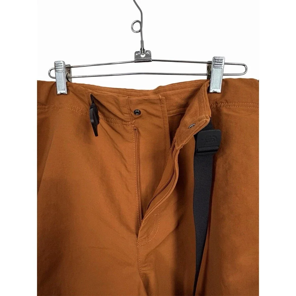 The North Face Men's 38 Lightweight Belted Gorpcore Hiking Outdoors Trail Shorts